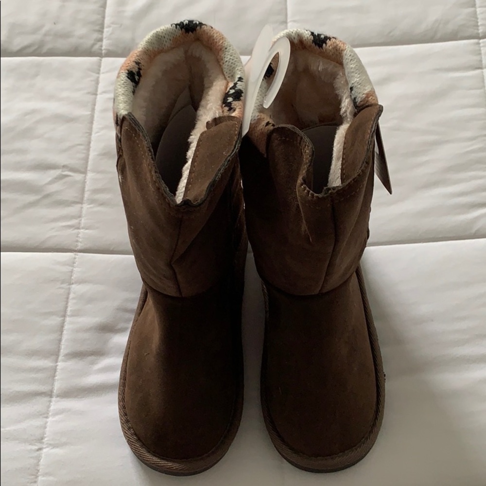 The Original MukLuks boot